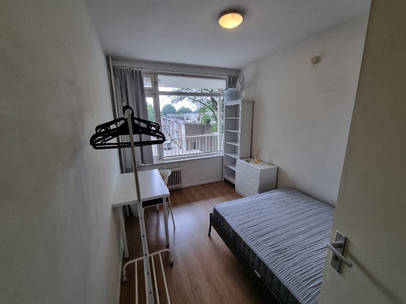 Studentenkamer in Tilburg ST81 / Statenlaan Foto 1